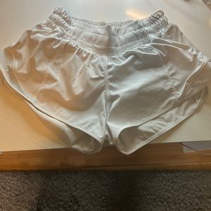 2.5 hotty hots size 0 white
